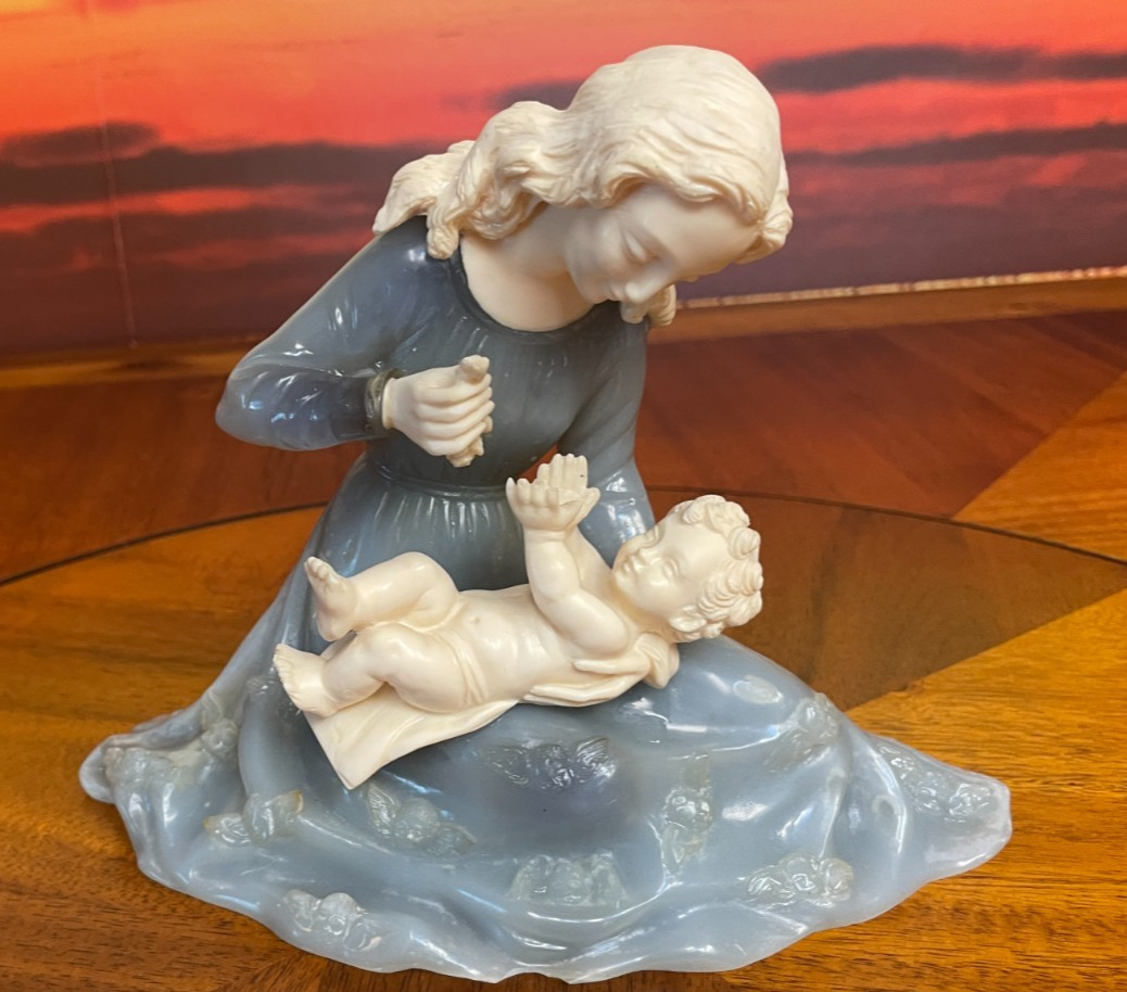 RARE  Ruggeri Bianchi Italy Alabaster Resin Madonna, Mary and Jesus Sculpture