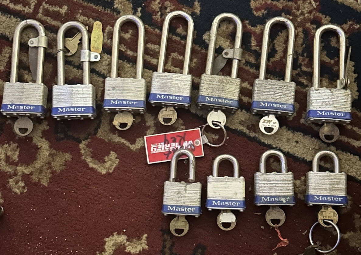vintage master lock padlock lot Of 11 With Keys