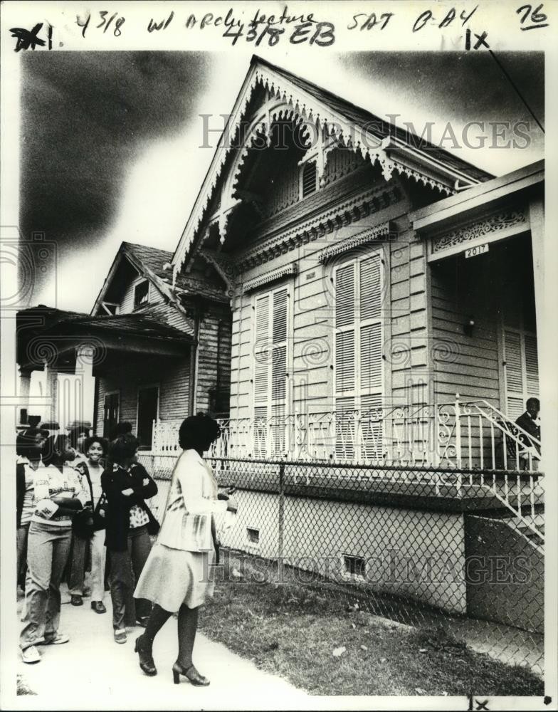 1979 Press Photo New Orleans - Gene Kennedy & Andrew Bell Jr. High Students Tour 1979 Press Photo New Orleans - Gene Kennedy & Andrew Bell Jr. High Students Tour
