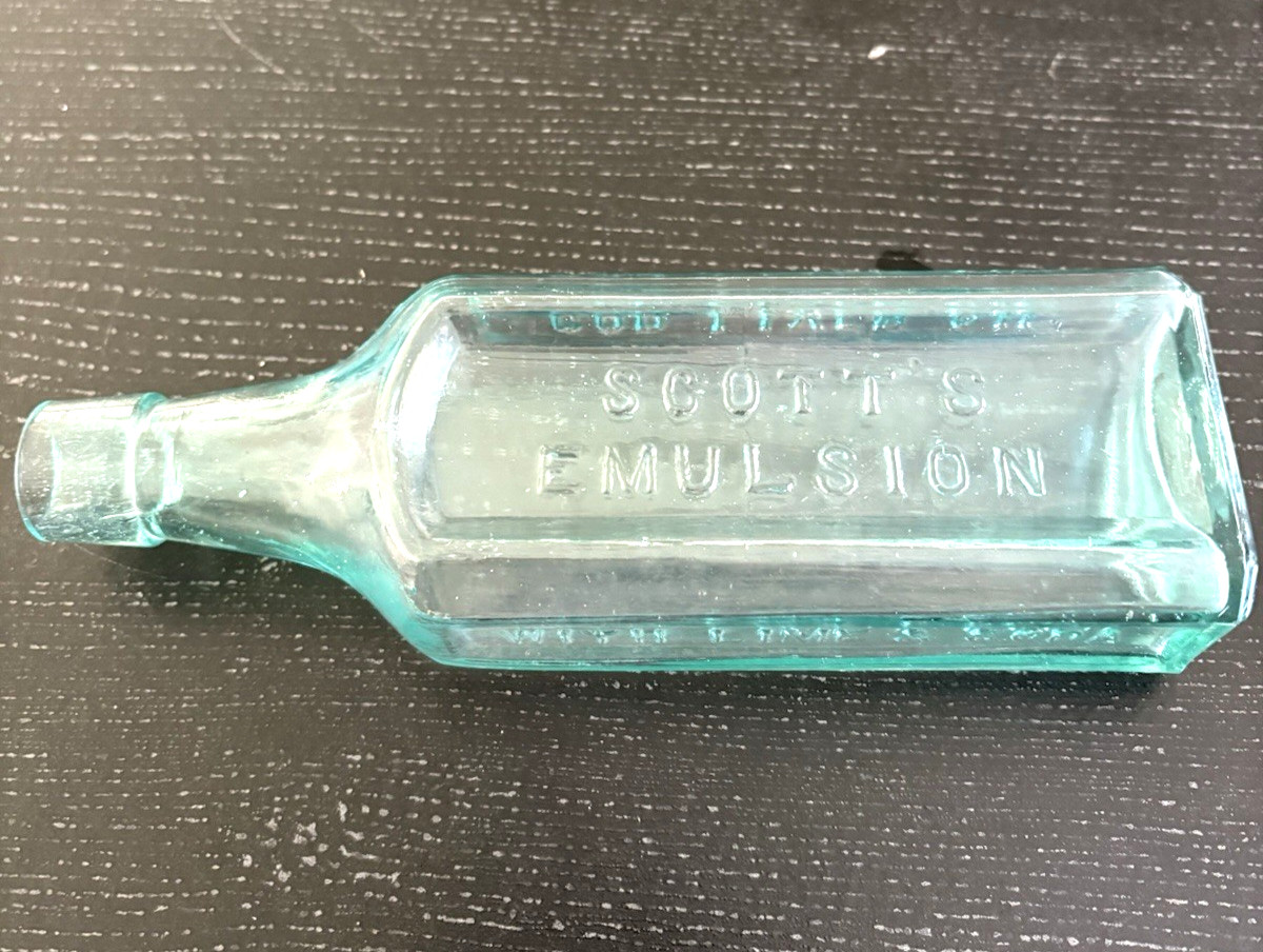 1900 Aqua Blue Glass Scott\'s Emulsion Cod Liver Oil With Lime & Soda Med Bottle