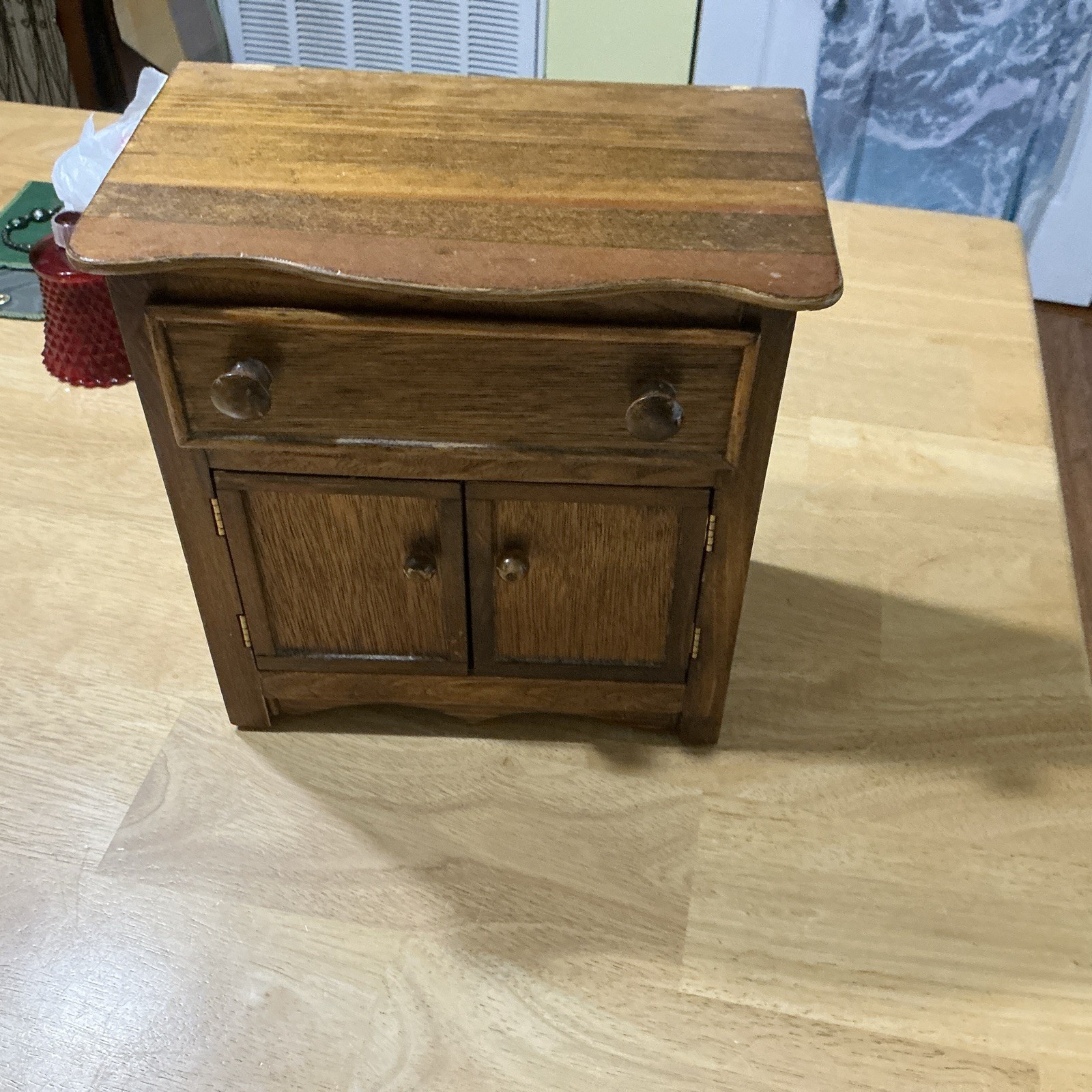 Antique Salesman’s Sample Wash Stand Furniture 10” T X 9.5 W 53/4 D Antique Salesman’s Sample Wash Stand Furniture 10” T X 9.5 W 53/4 D