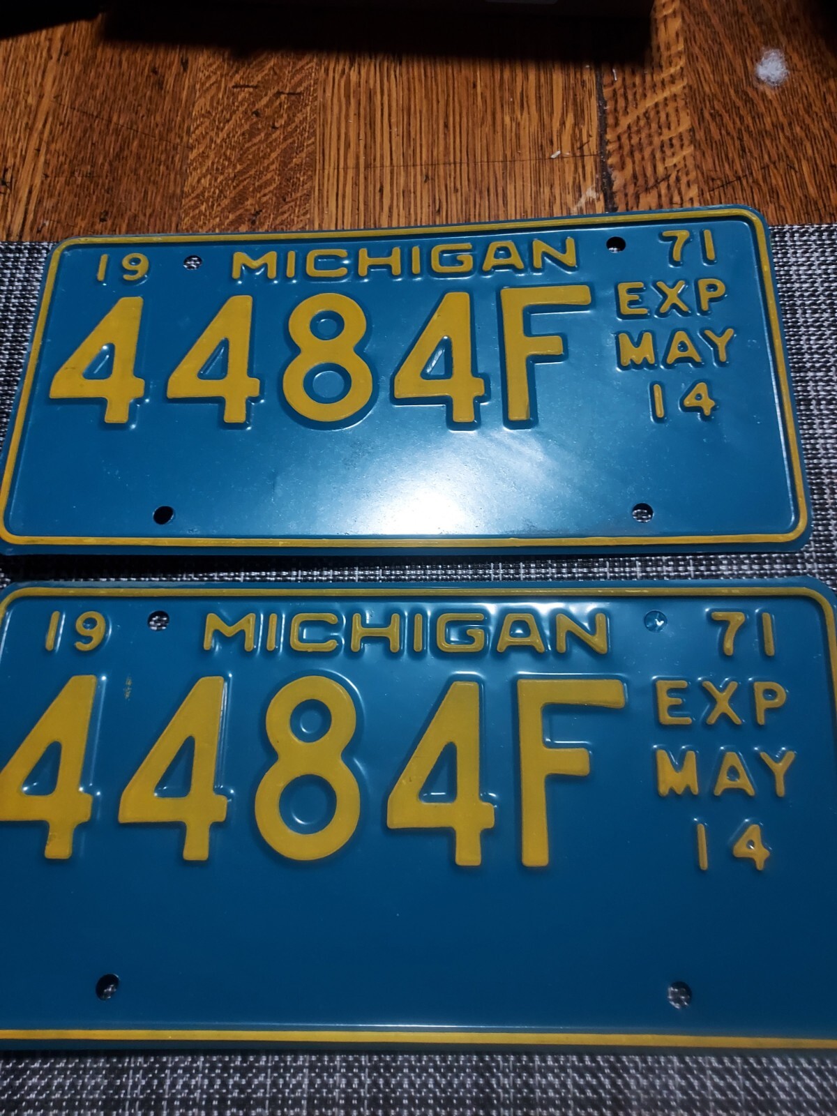 1971 Pair Of Matched Michigan License Plates 1971 Pair Of Matched Michigan License Plates