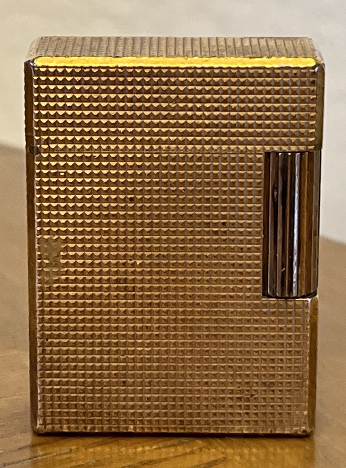 Vintage S.T. Dupont Ligne Lighter Gold Plated 1970’s Paris, France UNTESTED Vintage S.T. Dupont Ligne Lighter Gold Plated 1970’s Paris, France UNTESTED