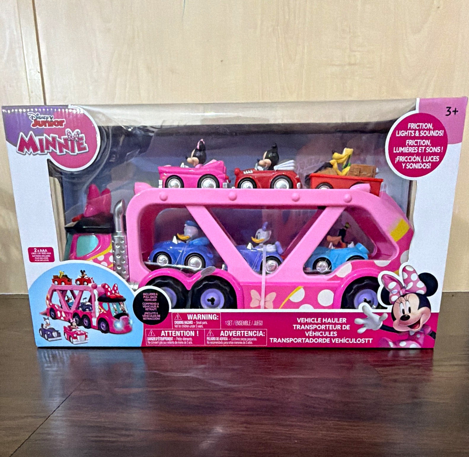Disney Junior Minnie Mouse Vehicle Hauler & 6 Pullback Cars Lights & Sounds NIB Disney Junior Minnie Mouse Vehicle Hauler & 6 Pullback Cars Lights & Sounds NIB