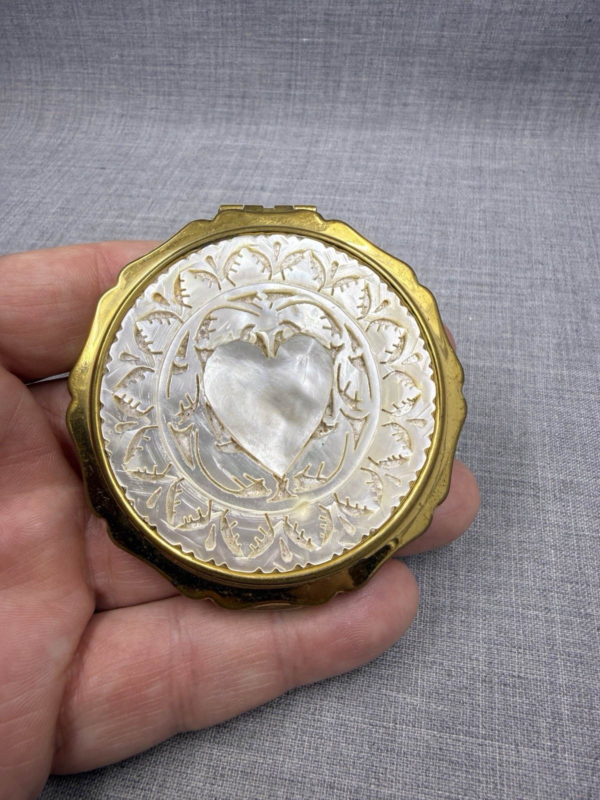 Vintage Stratton Carved Mother of Pearl Scroll and Heart Design Gold Compact