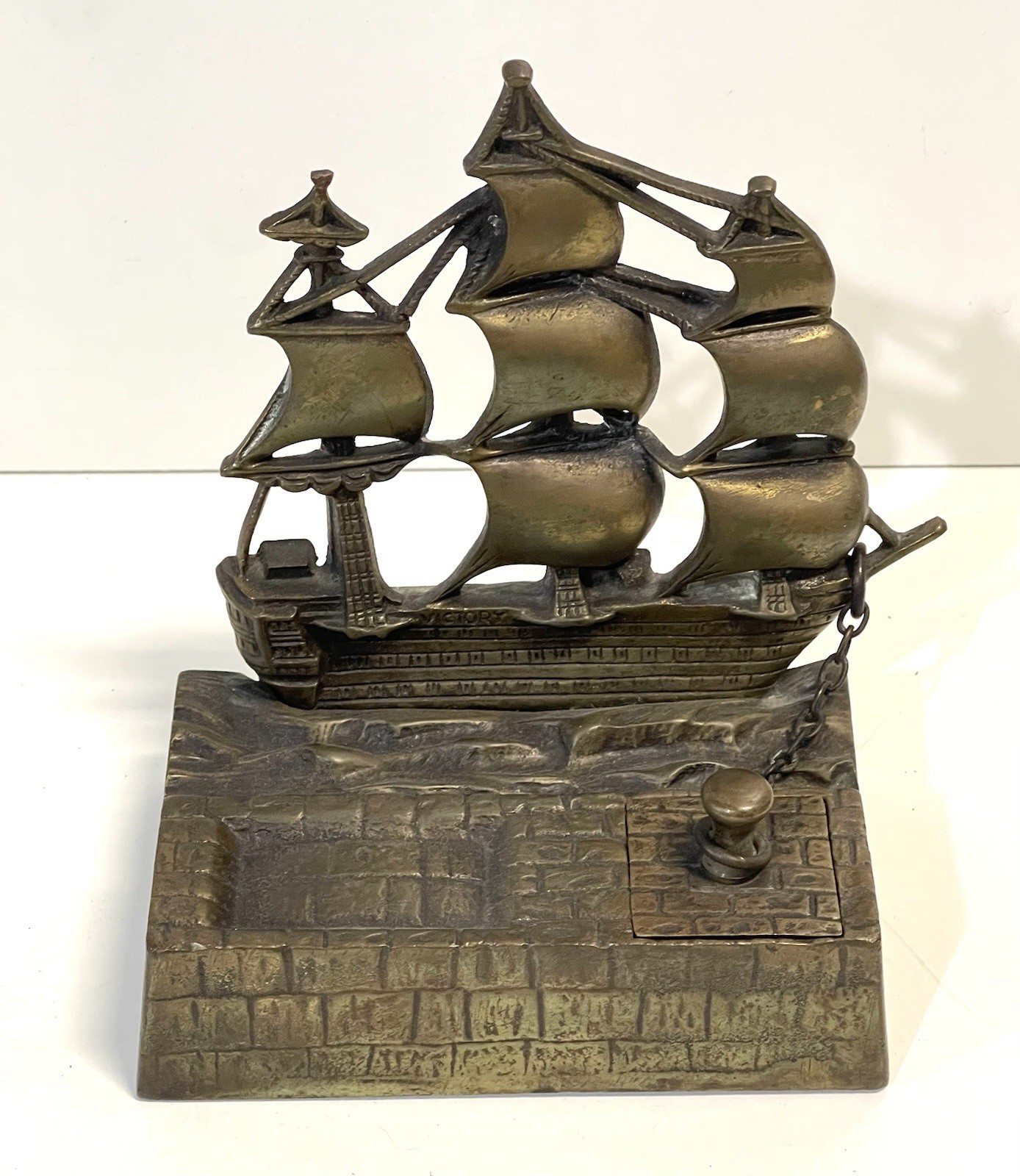 Antique Vintage Brass Sailing Ship Desktop Inkwell Antique Vintage Brass Sailing Ship Desktop Inkwell