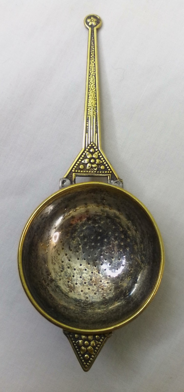 Antiqued Metal Strainer, 5 3/4