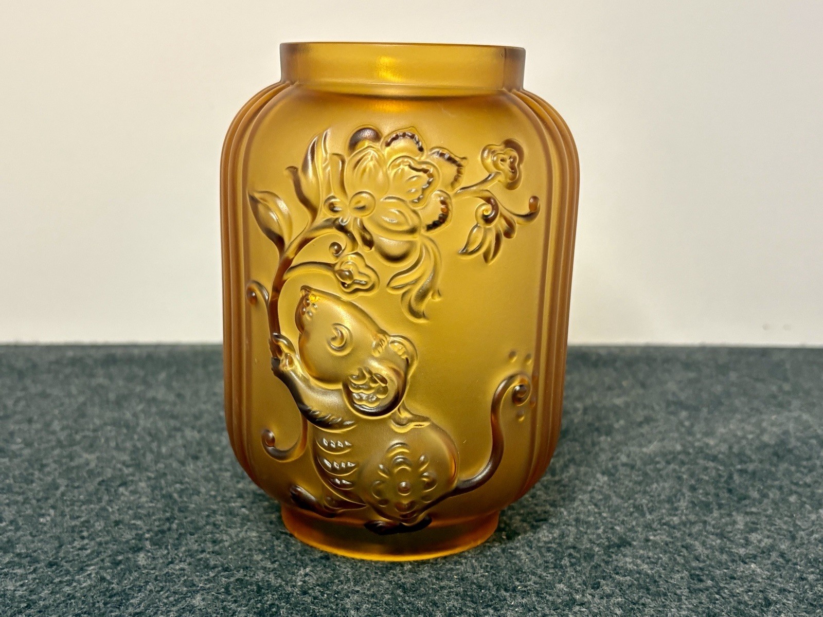 Liuli Crystal Year of the Rat Zodiac 2020 Lunar New Year Amber Lantern Shade