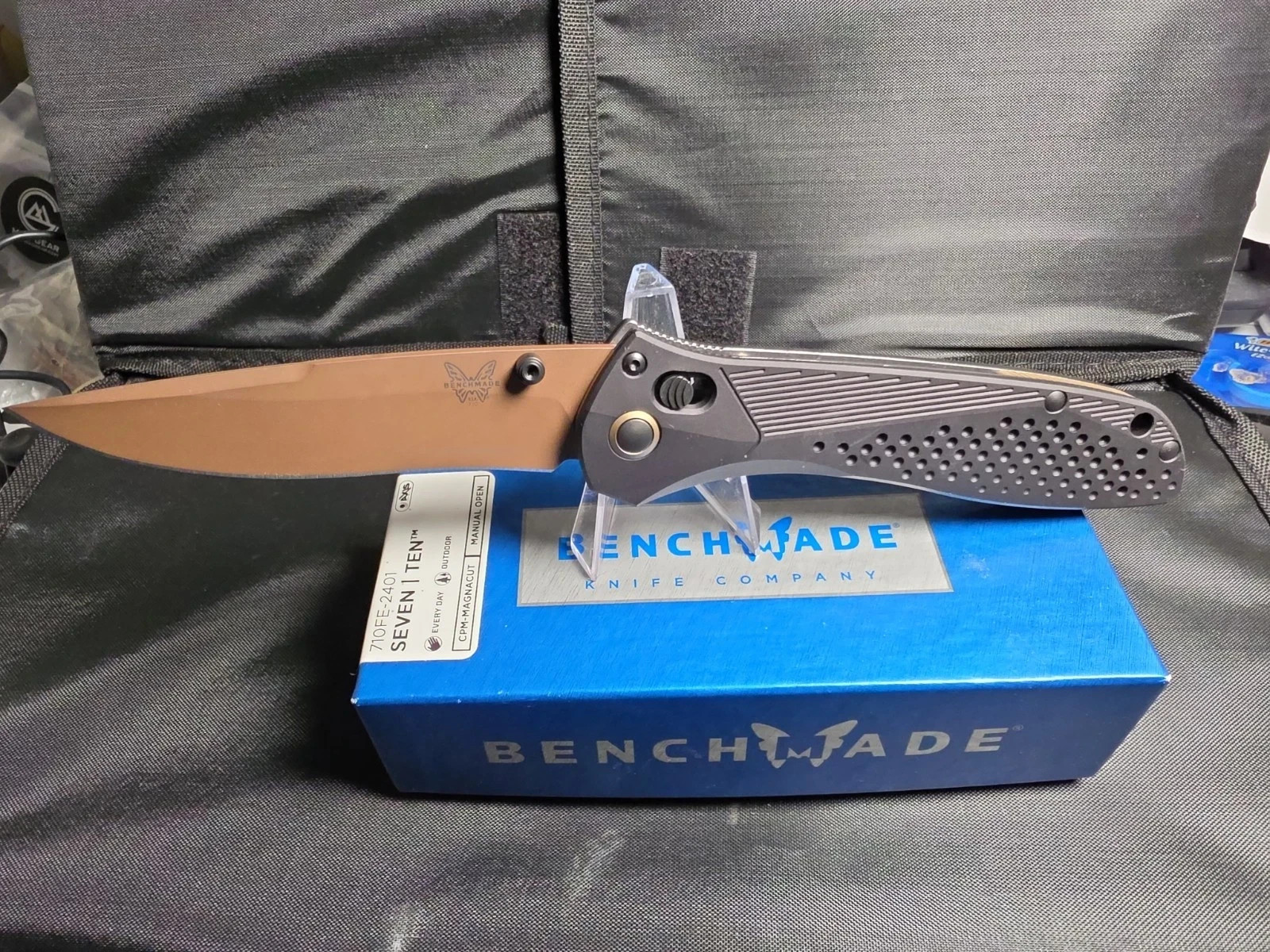 Benchmade Seven Ten 710FE-2401 Folding Aluminum Handle Magnacut #1676/2500 Benchmade Seven Ten 710FE-2401 Folding Aluminum Handle Magnacut #1676/2500
