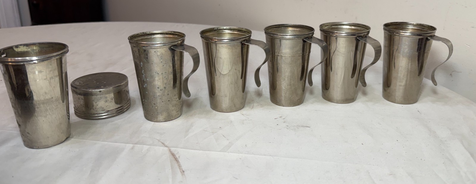 5 Vintage Landers Frary & Clark Universal Silver Plated Travel Nesting Camp Cups 5 Vintage Landers Frary & Clark Universal Silver Plated Travel Nesting Camp Cups