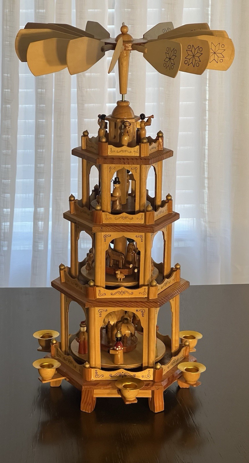 Weihnachts Pyramide German Wooden Christmas Rotating Pyramid Model 7963 w Box
