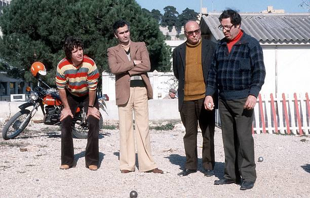 Michael Schanze locals playing boules while strolling through Mon- 1979 Photo