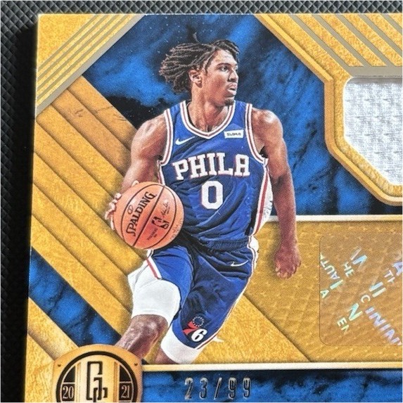 Panini Chronicles Gold Standard Tyrese Maxey RC Patch Auto Panini Authentic /99