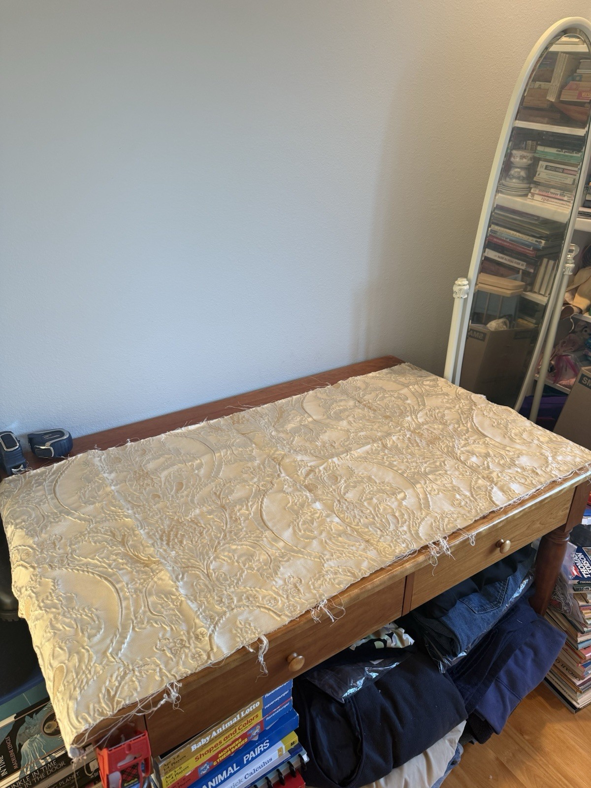 Exquisite elegant Robert Allen Italian silk damask fabric 26\