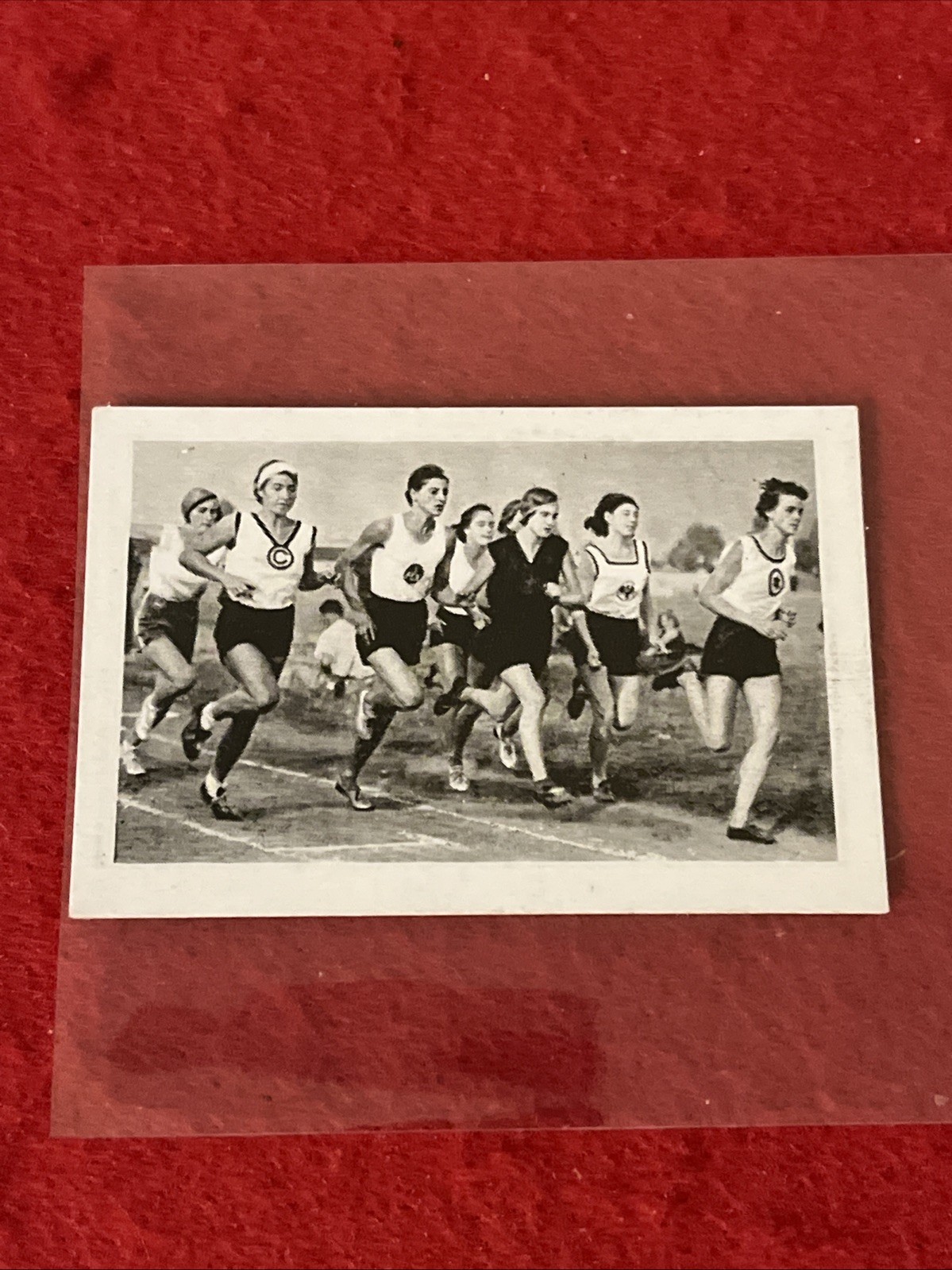 1932 Bulgaria Sport Photos MRS. RADKE LEADS Tobacco Card #7  EX    Rare Find