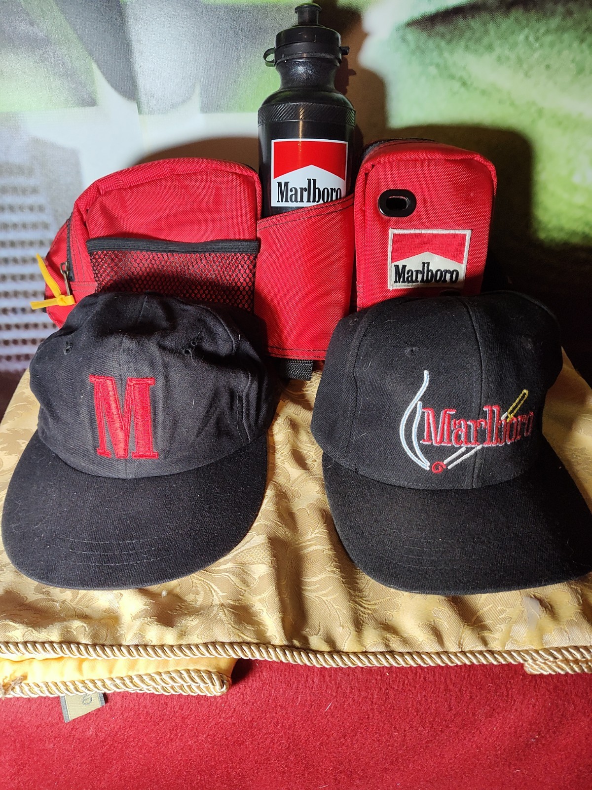 Vintage 1992 Marlboro Miles Team Fanny Pack With Water Bottle And 2 Ball Caps