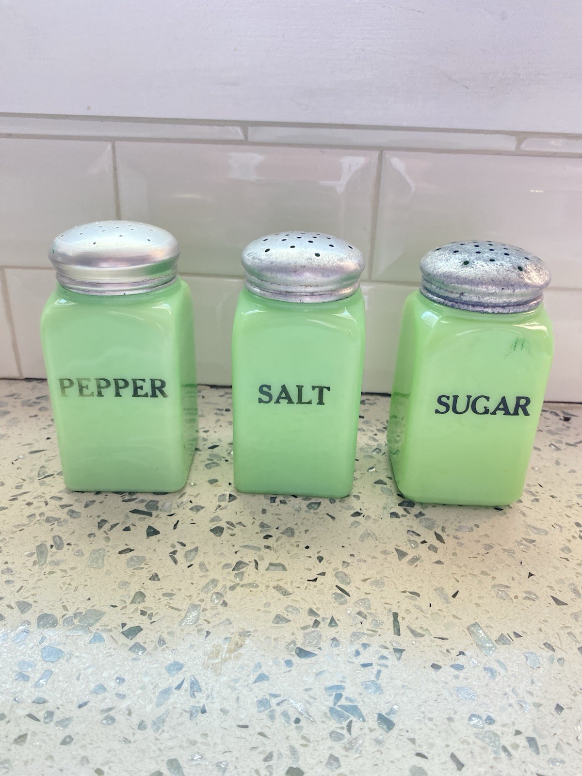 VTG Jadeite 2 McKee 1 Unsigned Salt,Pepper,& Sugar shaker Set Of 3 VTG Jadeite 2 McKee 1 Unsigned Salt,Pepper,& Sugar shaker Set Of 3