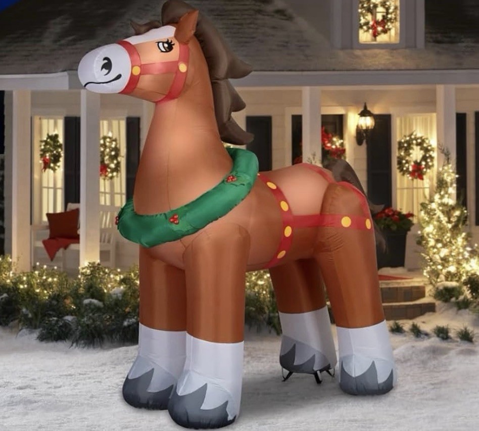 NEW 9 Ft Clydesdale Horse Large Christmas Inflatable & Lights Up - Holiday Time NEW 9 Ft Clydesdale Horse Large Christmas Inflatable & Lights Up - Holiday Time