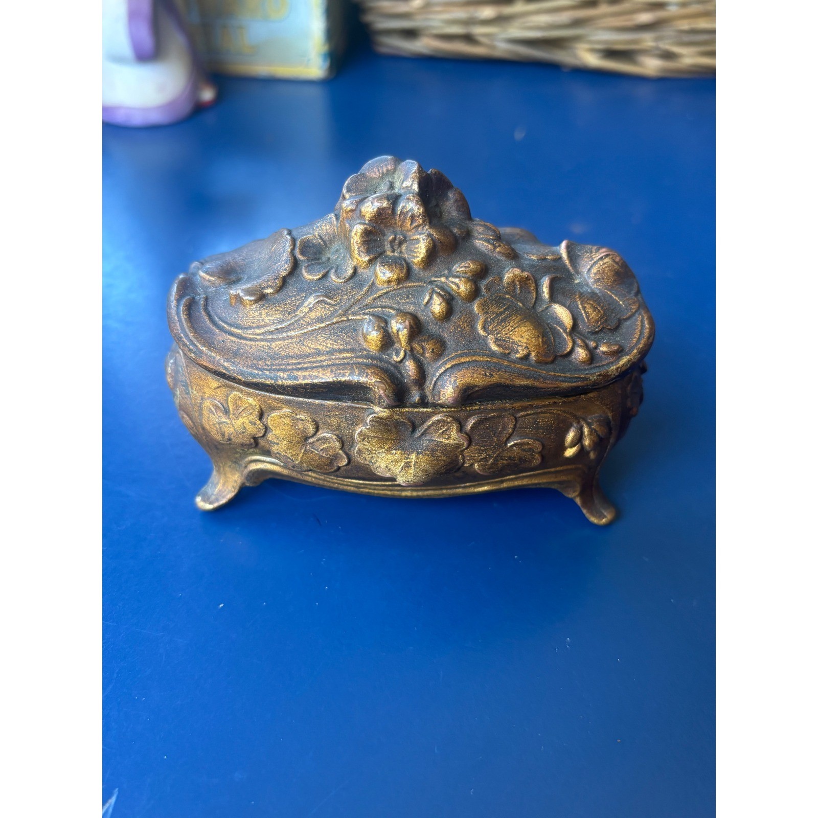 Antique Jennings Brothers JB 828 Art Nouveau Floral Metal Jewelry Trinket Box Antique Jennings Brothers JB 828 Art Nouveau Floral Metal Jewelry Trinket Box