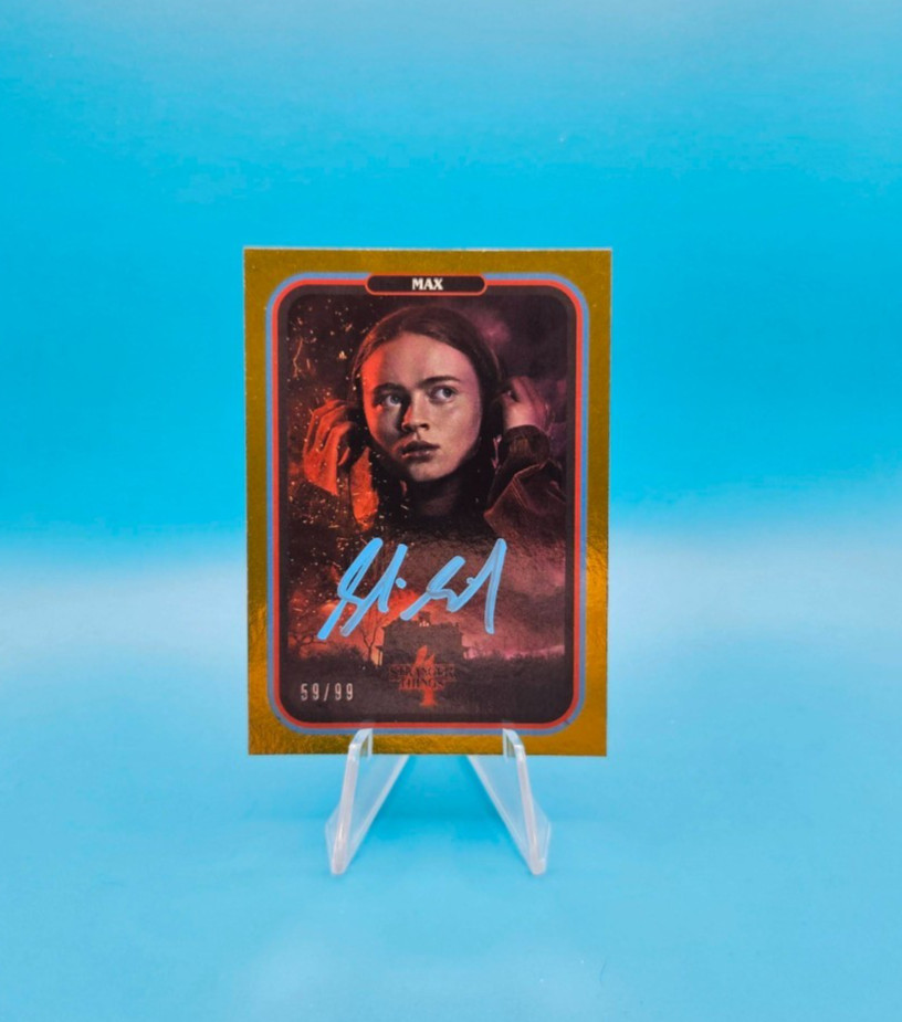 2022 Zerocool Stranger Things SADIE SINK / Max Mayfield Auto /99 Foil - SWAU 2022 Zerocool Stranger Things SADIE SINK / Max Mayfield Auto /99 Foil - SWAU