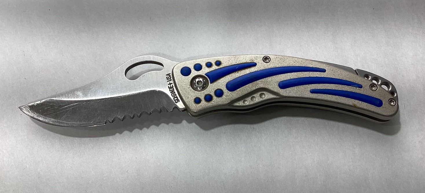 Schrade USA AV7 AVATAR Lockback Aluminum Handle Knife Blue Sure Grip Schrade USA AV7 AVATAR Lockback Aluminum Handle Knife Blue Sure Grip