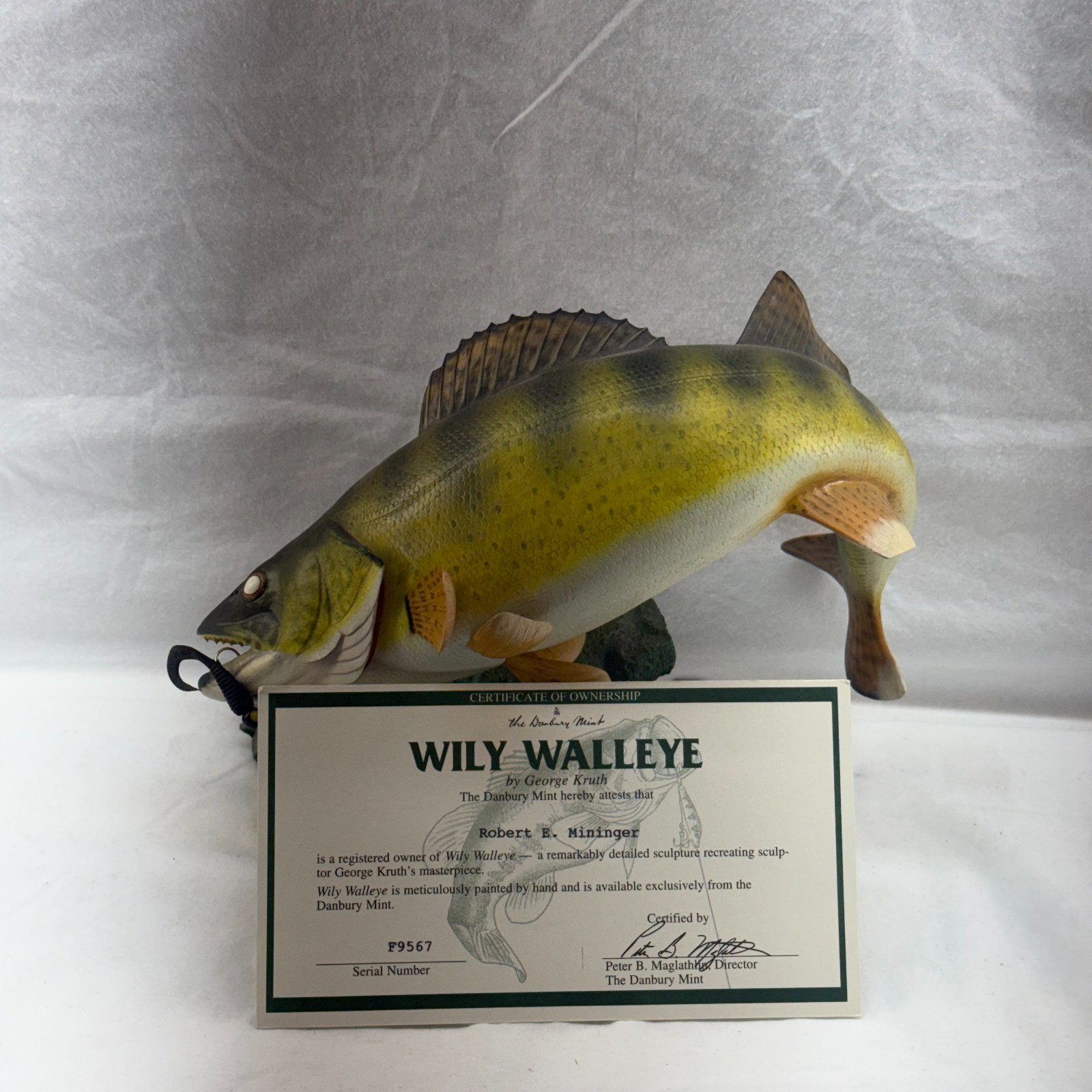 Danbury Mint “Wily Walleye” Sculpture by George Kruth w/ Certificate Danbury Mint “Wily Walleye” Sculpture by George Kruth w/ Certificate