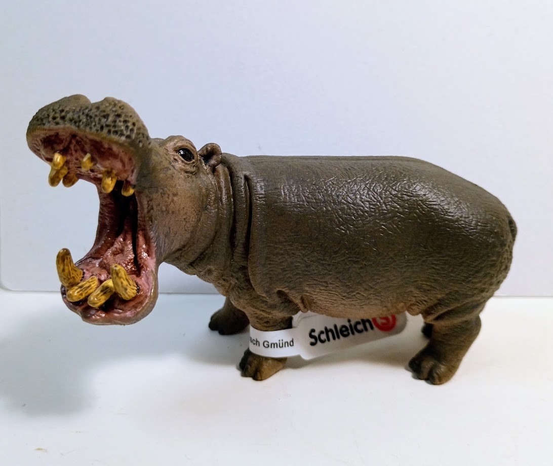 Schleich 14681 Roaring Hippopotamus Model Toy Figurine RETIRED New with tags