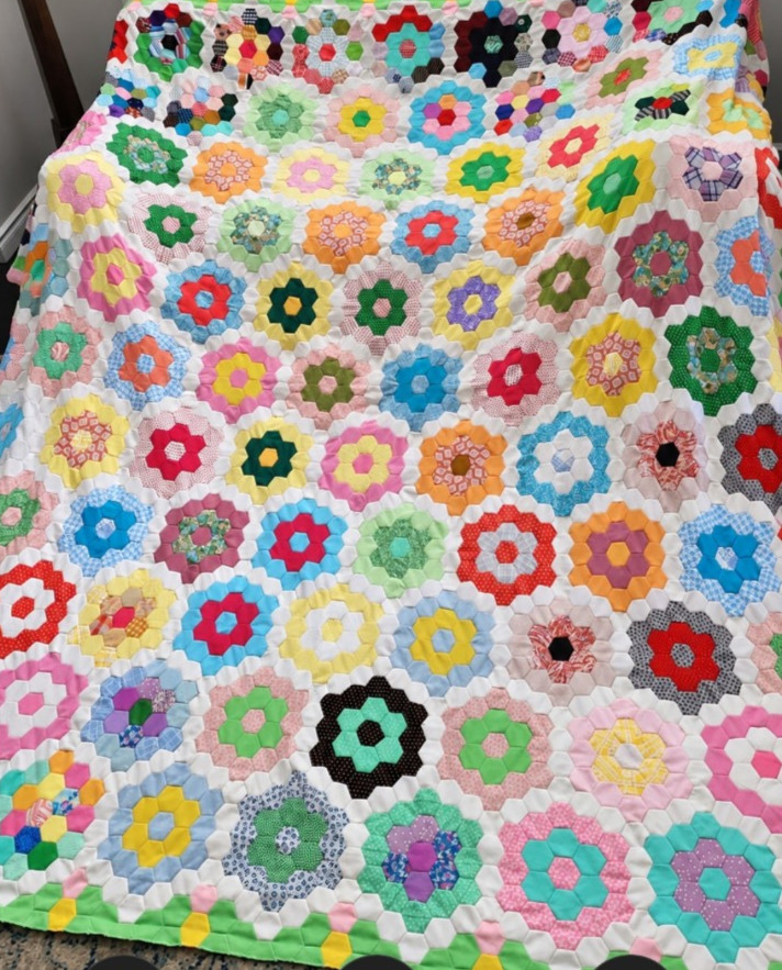 Vintage Handmade Grandmother's Flower Garden Quilt 98x98 Hexagon Patchwork Vintage Handmade Grandmother's Flower Garden Quilt 98x98 Hexagon Patchwork