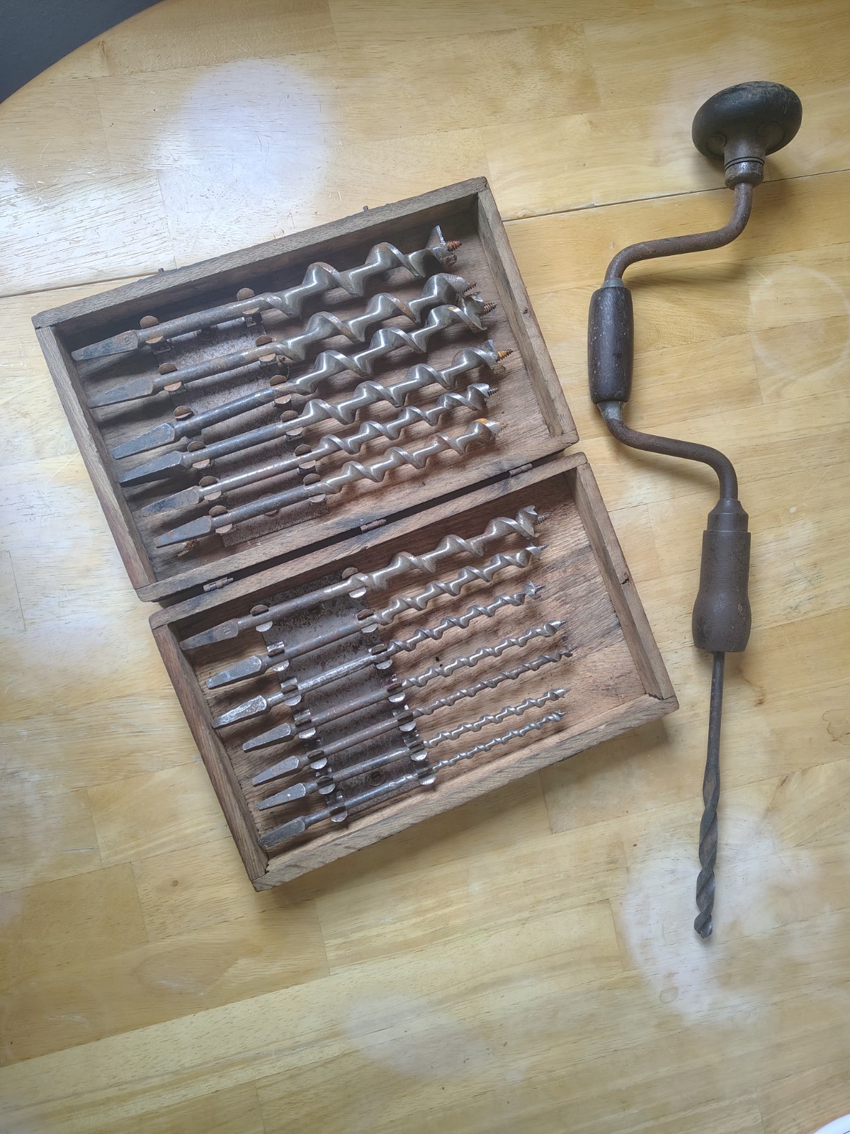 Vintage IRWIN 13 Pc Auger Bit Set Wood Box + Hand Brace Drill USA Complete