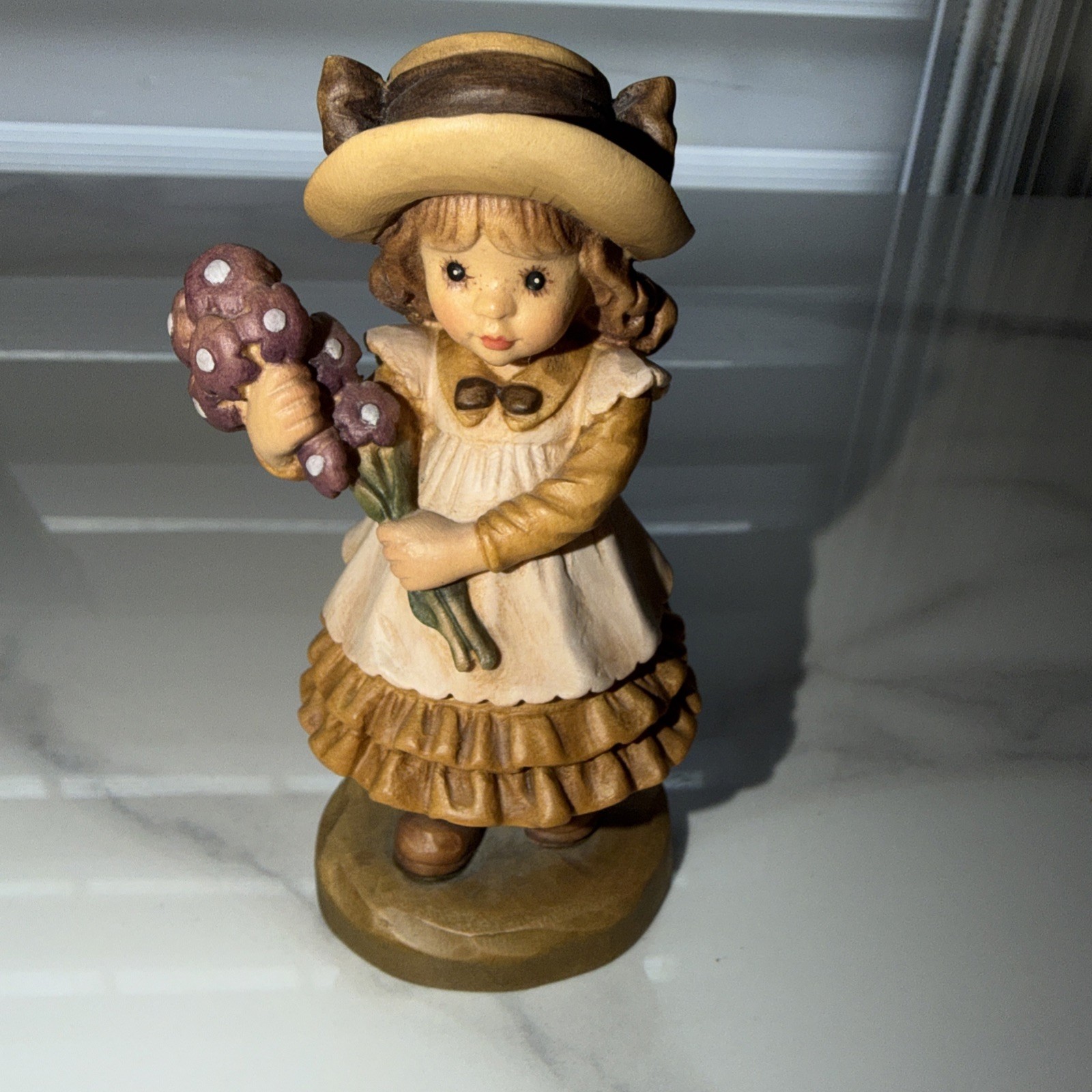 ANRI Sarah Kay Wood Carving My Present for You Sweet Thoughts In Club Edition ANRI Sarah Kay Wood Carving My Present for You Sweet Thoughts In Club Edition
