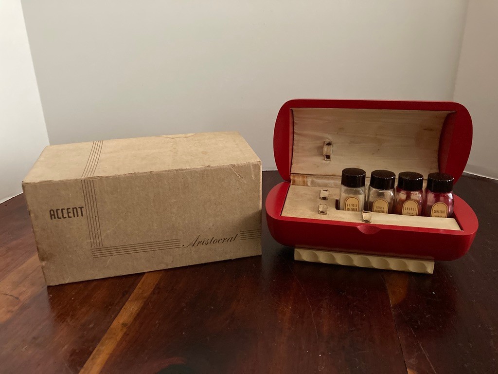 Vintage Aristocrat Accent MCM Atomic Red Wooden Box Manicure Nail Polish Set