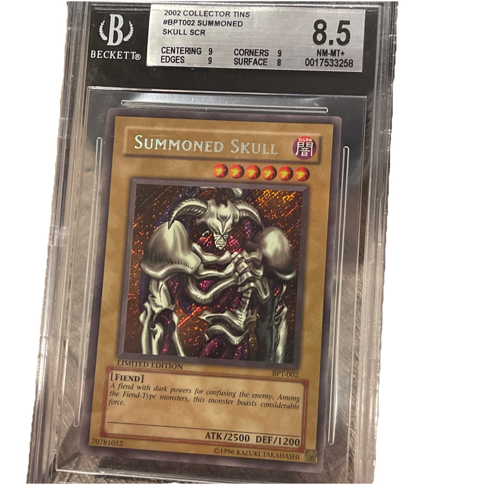 Yu-Gi-Oh 2002 COLLECTOR TINS SUMMONED SKULL #BPT-002 BECKETT 8.5 NM-MT* Yu-Gi-Oh 2002 COLLECTOR TINS SUMMONED SKULL #BPT-002 BECKETT 8.5 NM-MT*