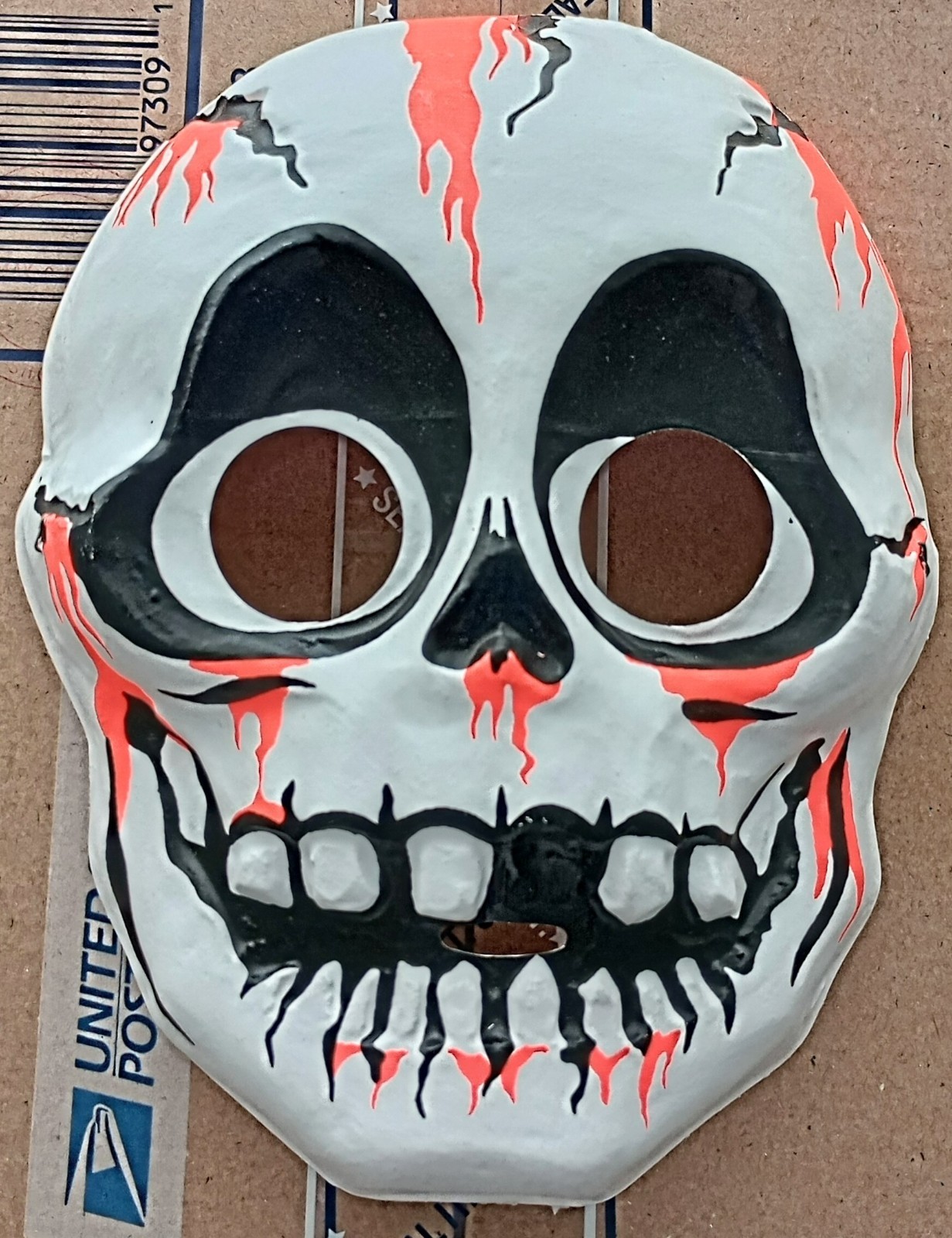 Vintage 1980s Collegeville- Skull/Skeleton Halloween Mask. Ben Cooper 