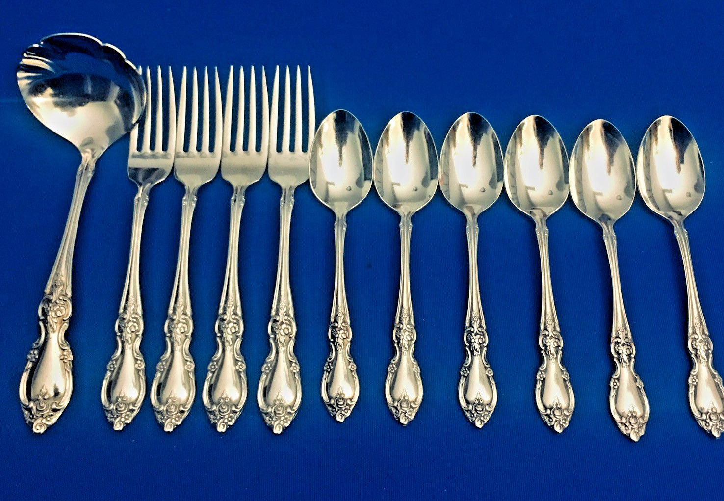 Oneida Community stainless LOUISIANA 4 Dinner Forks 7-1/4\