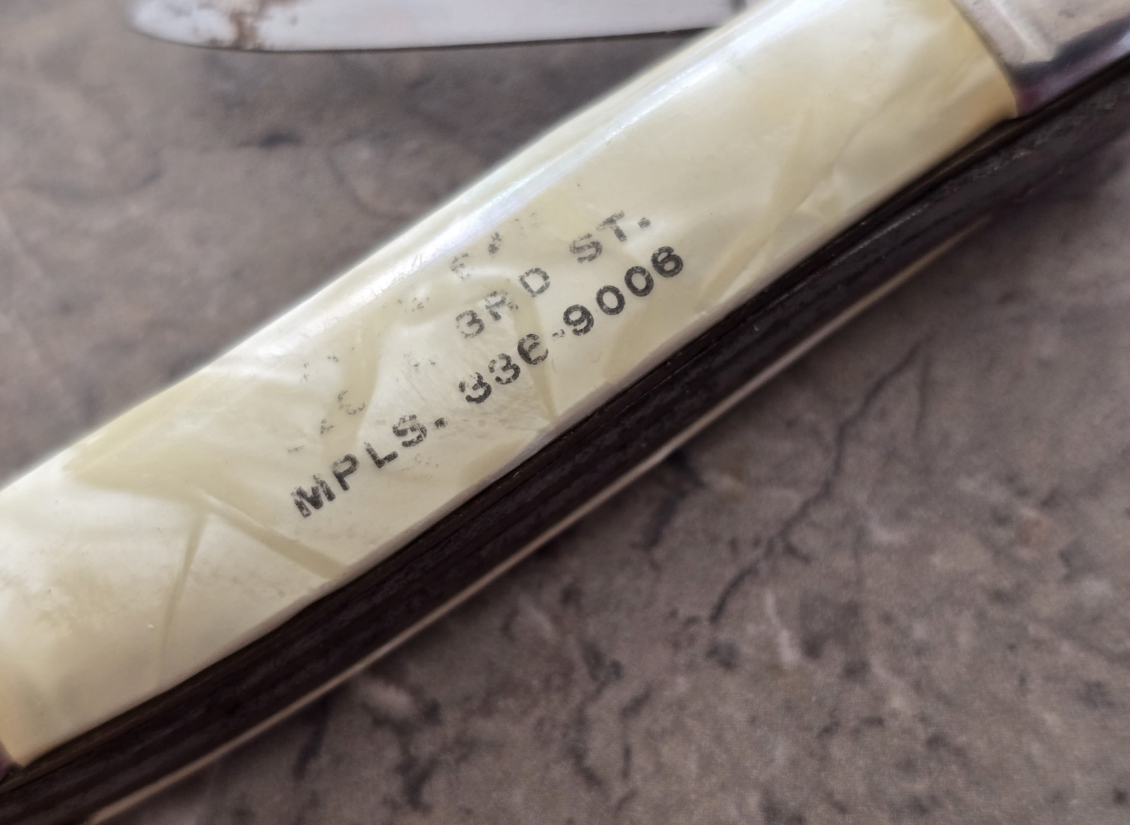 Vintage Minneapolis 3rd St  2-Blade Slipjoint Pocketknife Handle  Minneapolis 