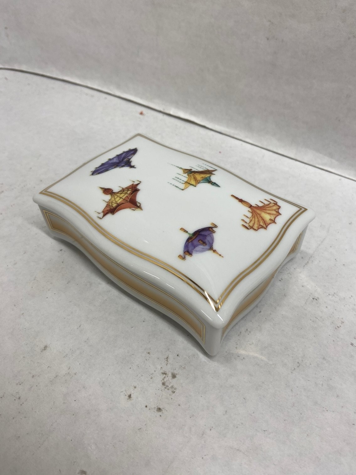 Goebel Artis Orbis Box, from the Wynn Collection Jewelry Box