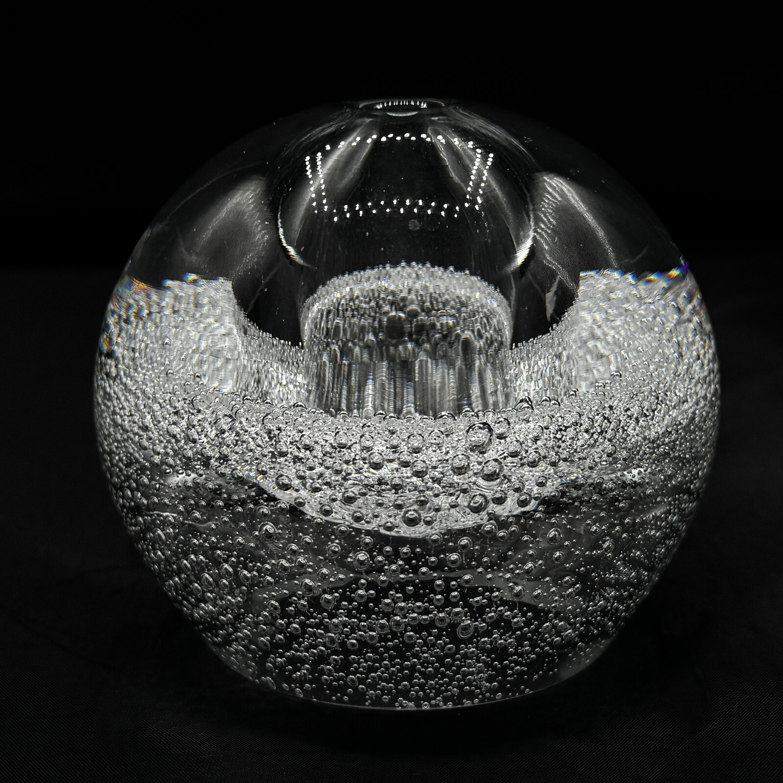 Vintage Clear Glass Controlled Bubble Bullicante Paperweight Bud Vase 4\