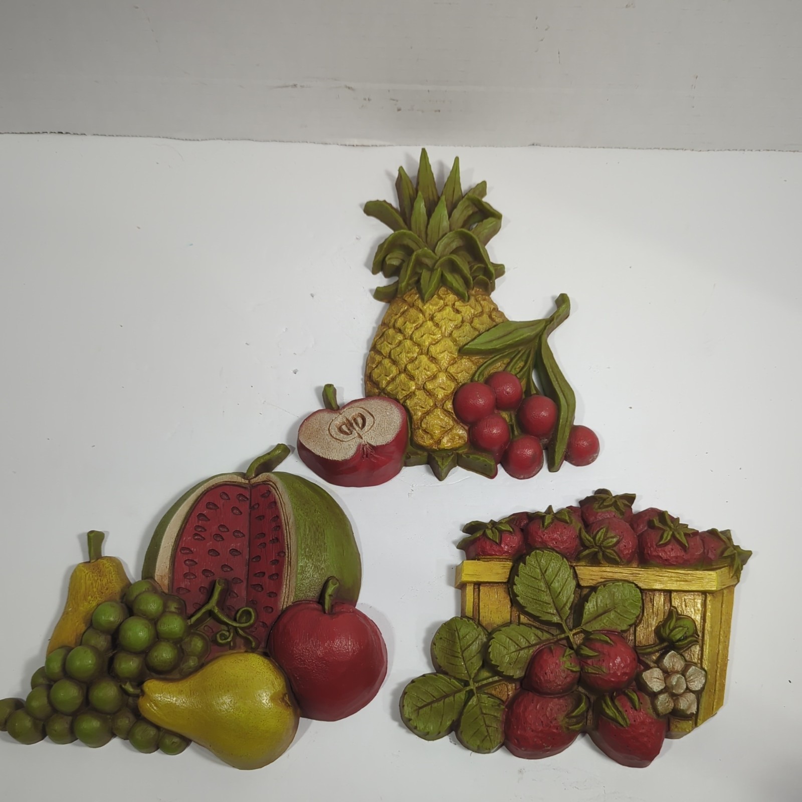 Vtg 1970’s Homco Fruit Wall Plaques Set Of-3 Retro Kitchen Decor MCM Kitschy 