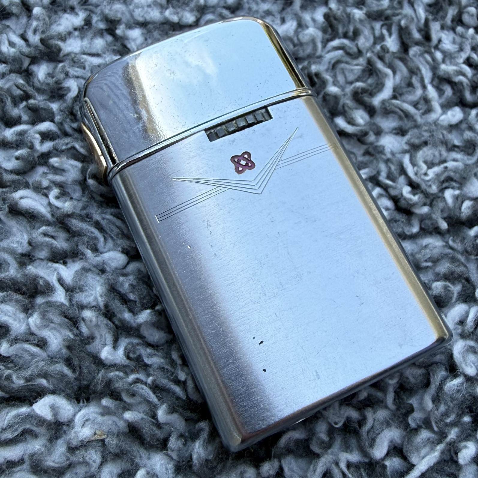 Vintage Ronson Gas Varaflame Windlite Butane Lighter Woodbridge NJ Sold As Is