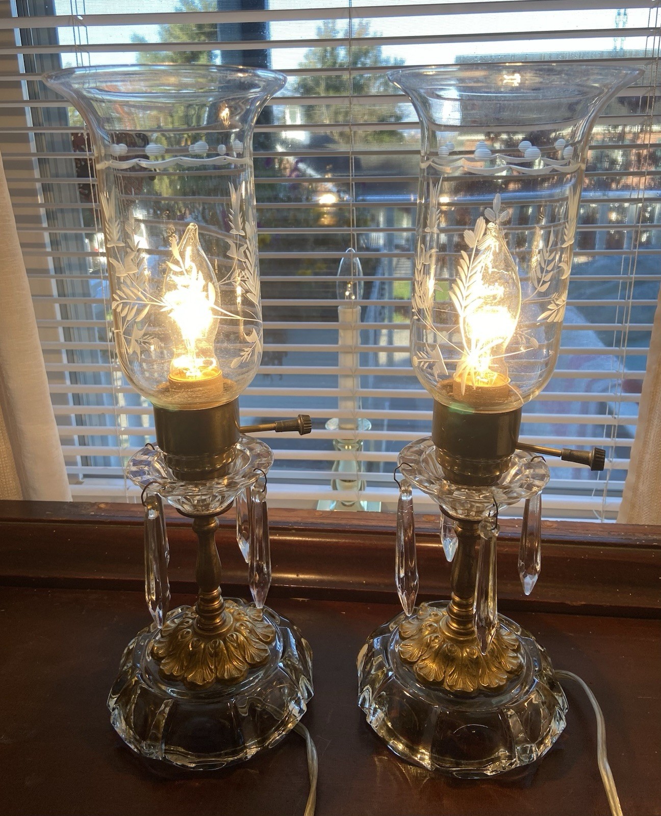 Pair Of Vtg HOLLYWOOD REGENCY Boudoir Table Lamps Brass&Glass Prisms