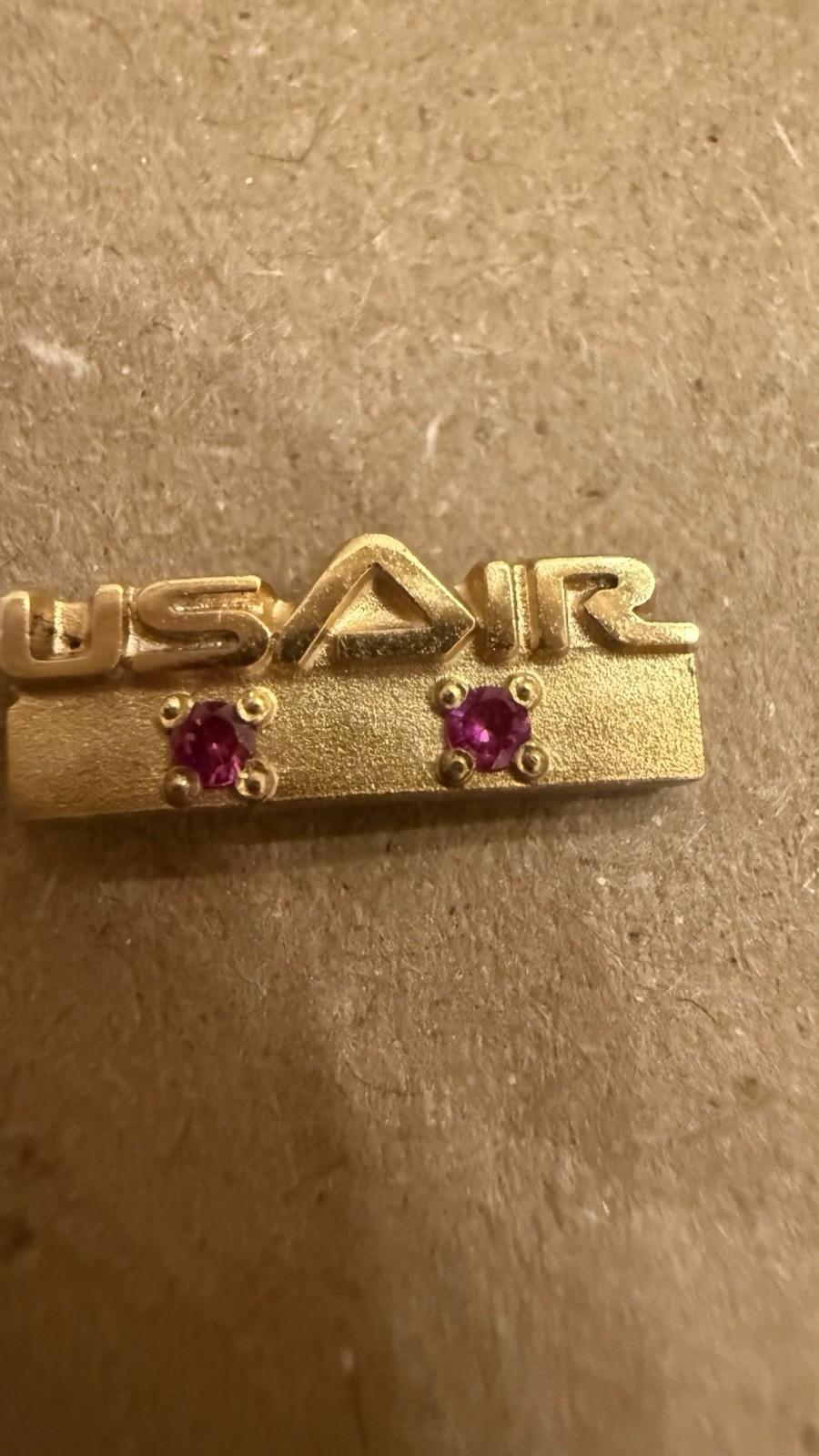 US AIR AIRLINES 10 YEAR SERVICE PIN EUC US AIR AIRLINES 10 YEAR SERVICE PIN EUC