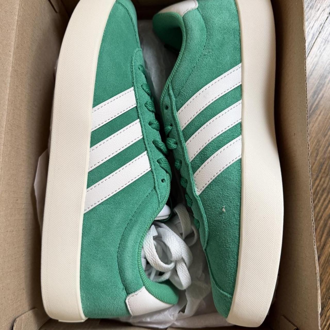 Adidas VL Court 3.0 Green Sneakers W6.5 - Retro Style with White Stripes