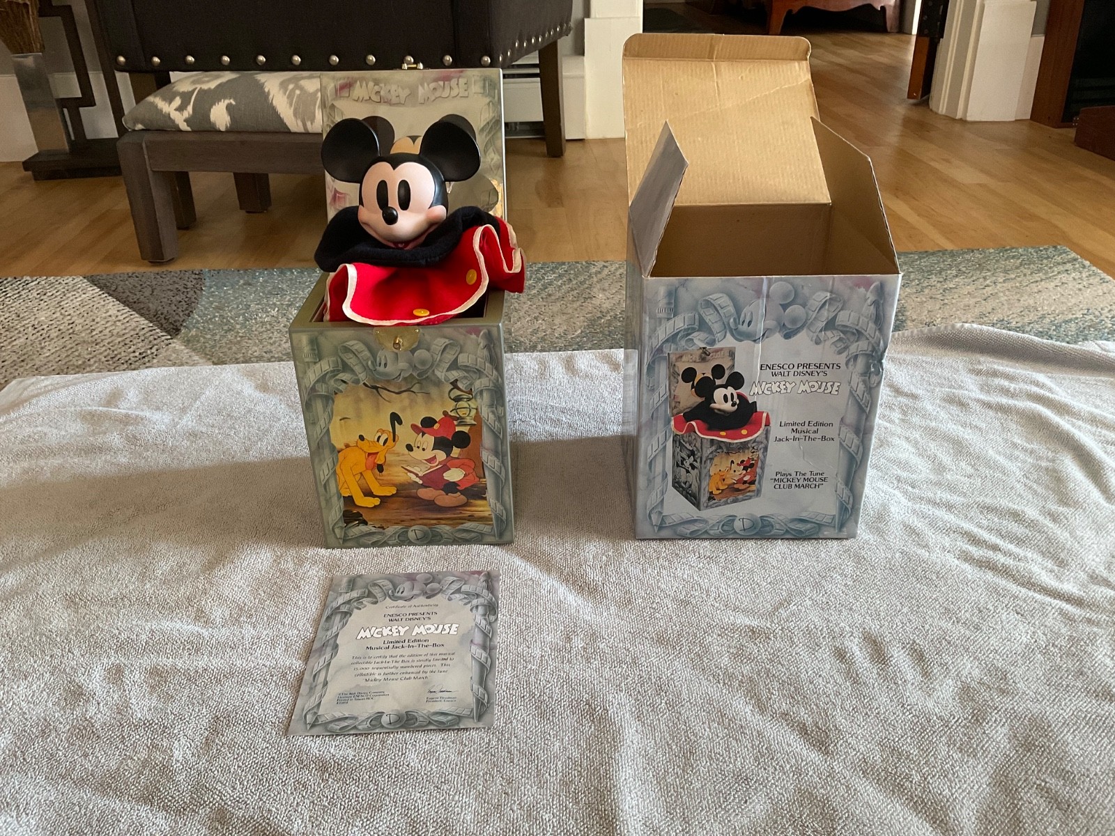 VINTAGE 1990 ENESCO 431818 Disney Mickey Mouse Musical Jack-in-the-Box w/ Box VINTAGE 1990 ENESCO 431818 Disney Mickey Mouse Musical Jack-in-the-Box w/ Box