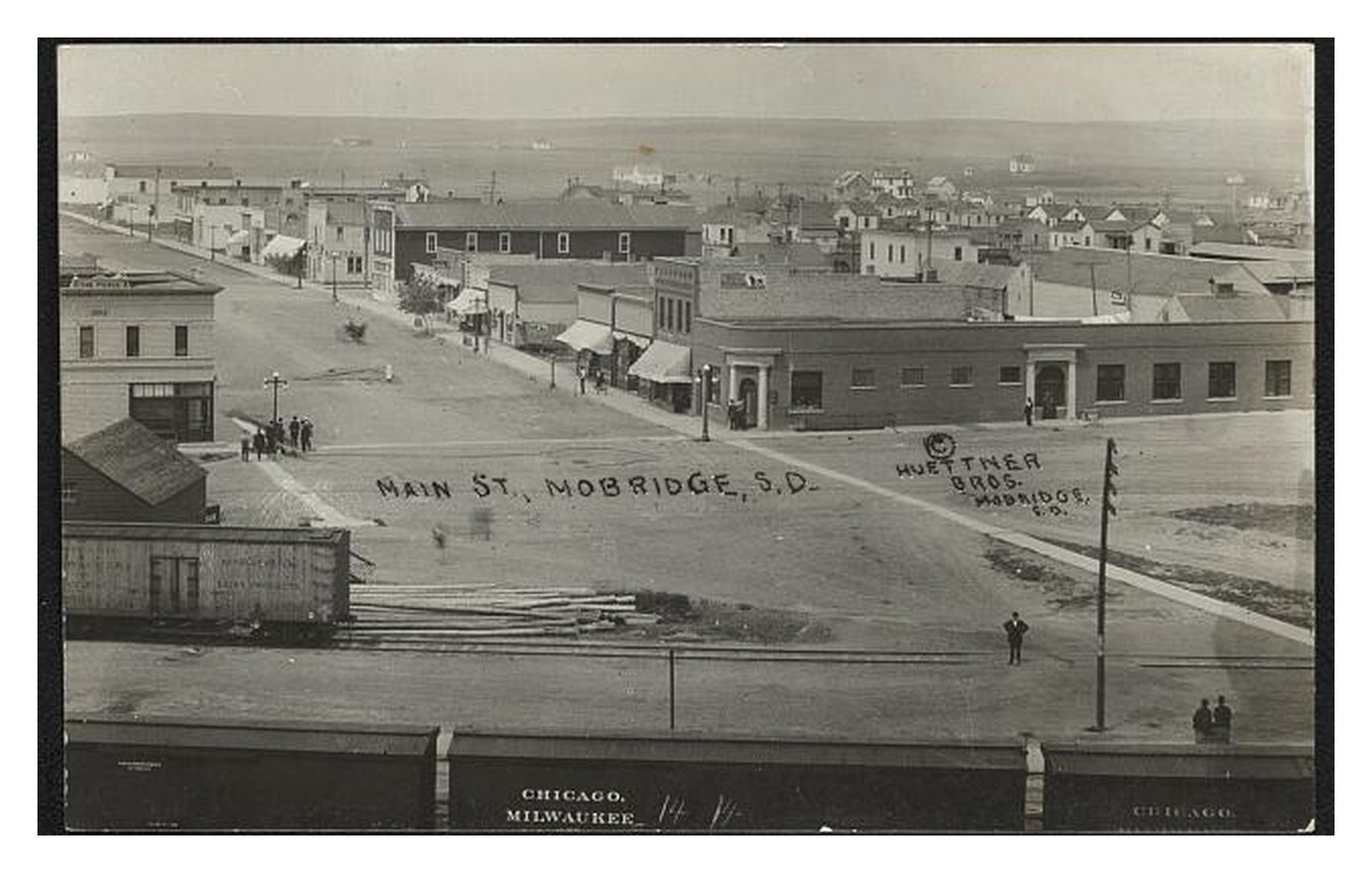 Mobridge South Dakota Main Street Standard Postcard Mobridge South Dakota Main Street Standard Postcard