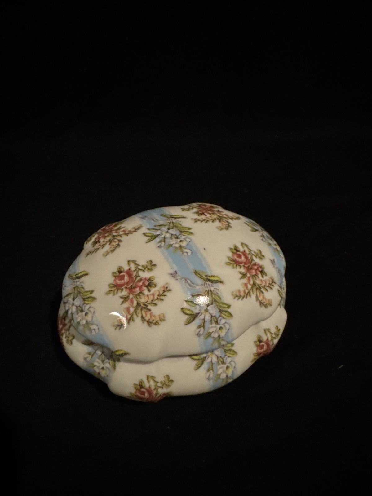 Vintage Floral Porcelain Trinket Box Lidded Keepsake Pink Roses Blue Ribbon