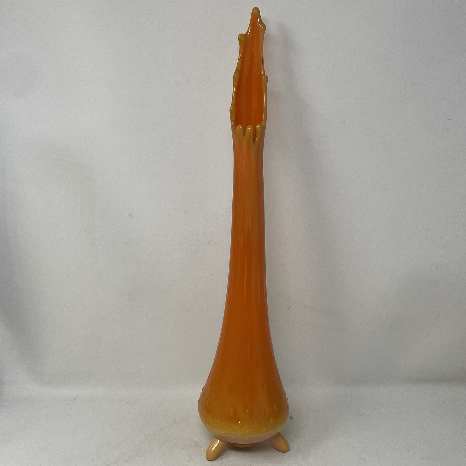 Vintage MCM LE Smith Orange Slag Bittersweet Hobnail  3 Toe Swung Vase 17 inch