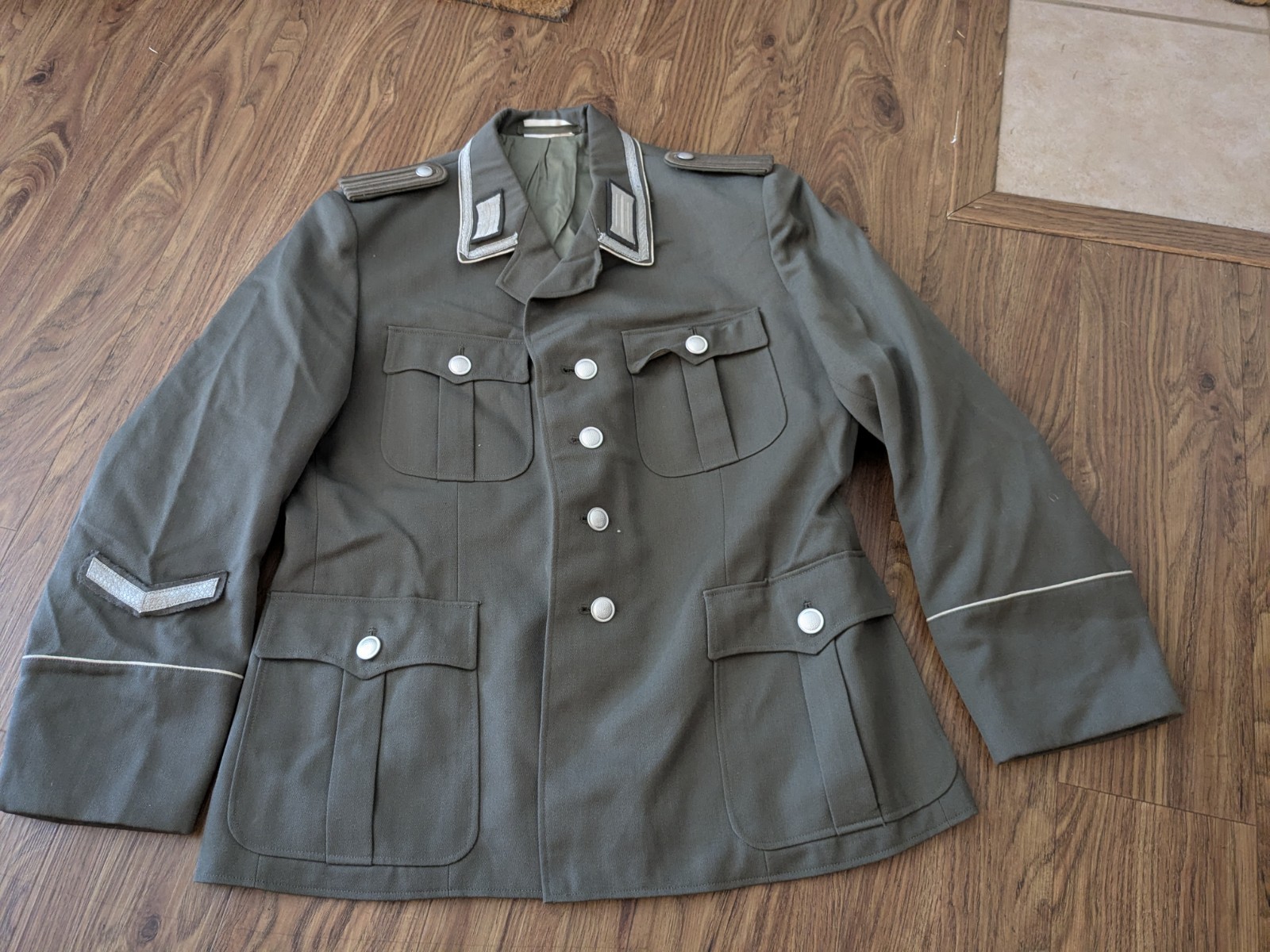 East German DDR NVA Officer Dress Wool Grey Jacket Tunic medium/large k 52 East German DDR NVA Officer Dress Wool Grey Jacket Tunic medium/large k 52