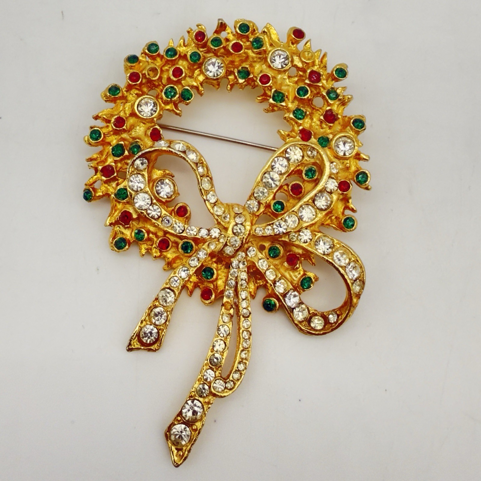 Vintage Rhinestone Christmas Pin Brooch Signed Tara Wreath Bow Large Statement Vintage Rhinestone Christmas Pin Brooch Signed Tara Wreath Bow Large Statement