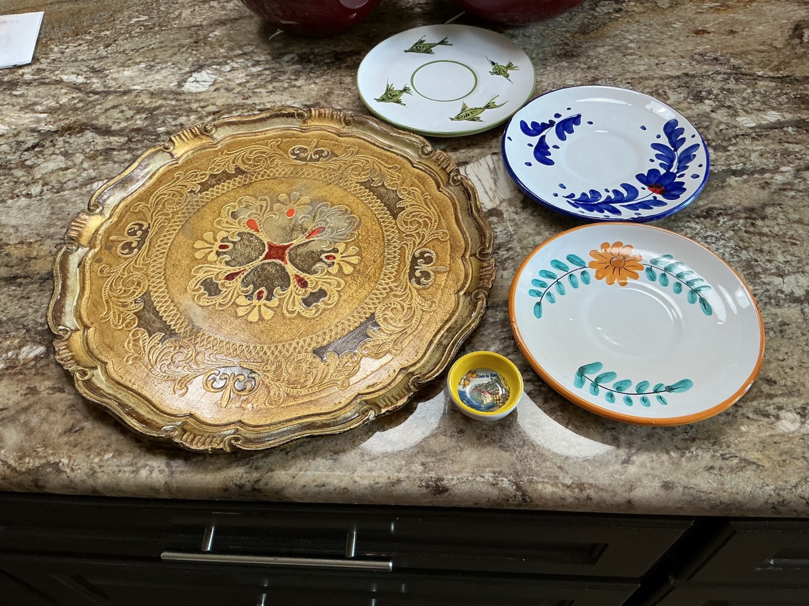 Vtg Gilded Florentine Round Tray Made in Italy 15” Hollywood Regency & plates Vtg Gilded Florentine Round Tray Made in Italy 15” Hollywood Regency & plates