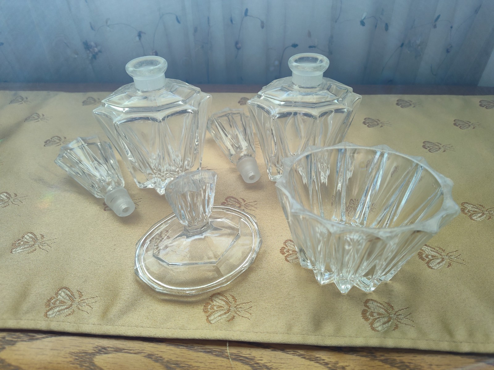 Vintage Fluted Star Design Perfume Bottle Set  Circa 1950-60s